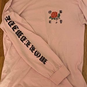 baby pink OBEY longsleeve!!🌹🕸